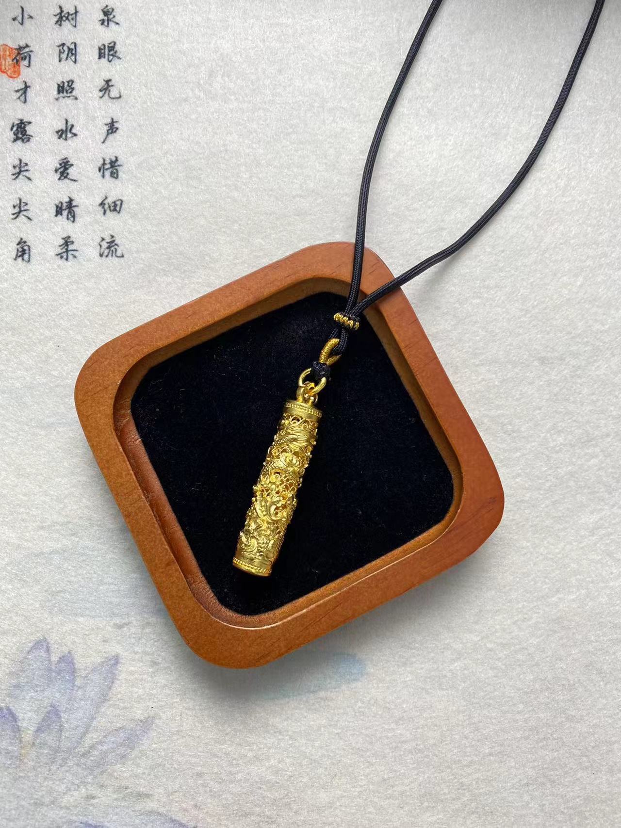 Dragon column Pendant